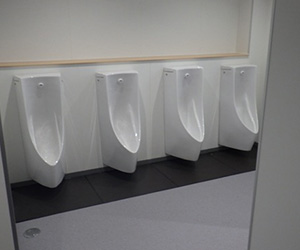 令和5年度 富士宮市立富士根南中学校管理教室棟トイレ改修工事